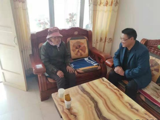 平?jīng)鲢垂鹃_展“踐行初心使命，助推脫貧攻堅(jiān)”主題黨日活動(dòng)(圖5)
