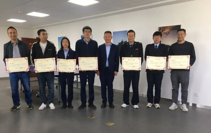 市產(chǎn)投集團(tuán)團(tuán)委舉辦“慶五一、迎五四”球類聯(lián)誼比賽(圖3)